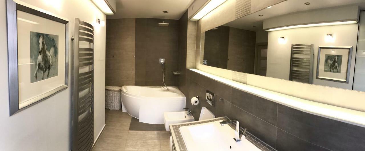 Przystanek Sanok Apartament W Scislym Centrum Eksteriør billede
